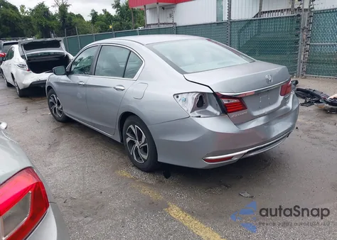 2016 Honda Accord Lx z USA, uszkodzony, nr VIN 1HGCR2F3XGA067839